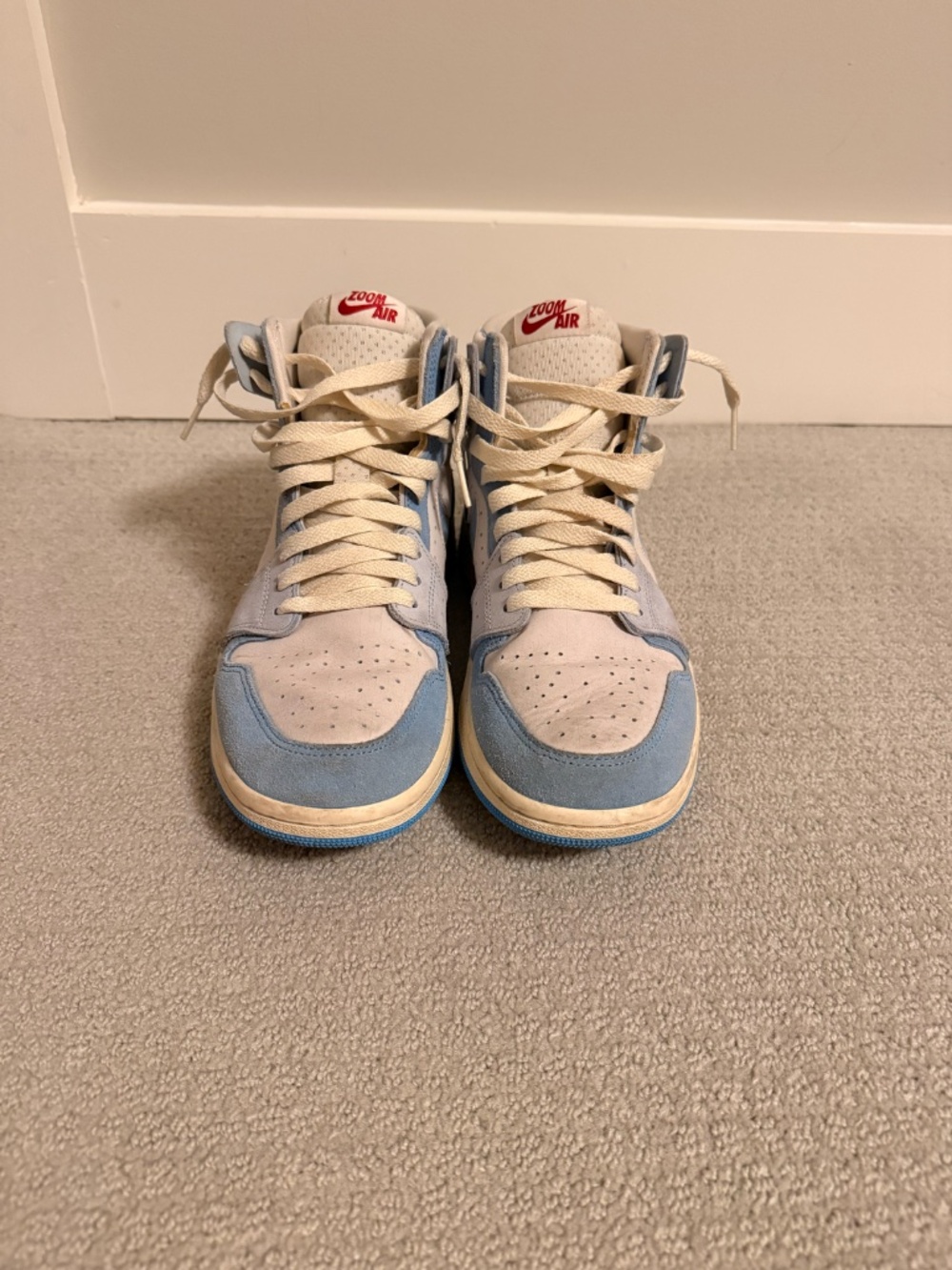JORDAN - Nike - Women's 9 - Carolina Blue - Hightop - Picture 3 of 6